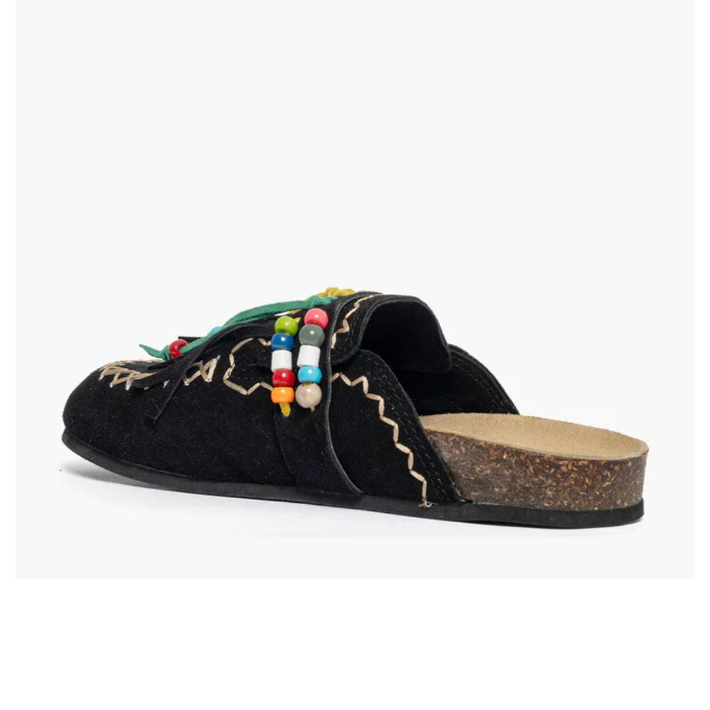 Mule Gagliotta in camoscio nero con frange, perline multicolor e laccetti colorati, suola sughero 4 cm.