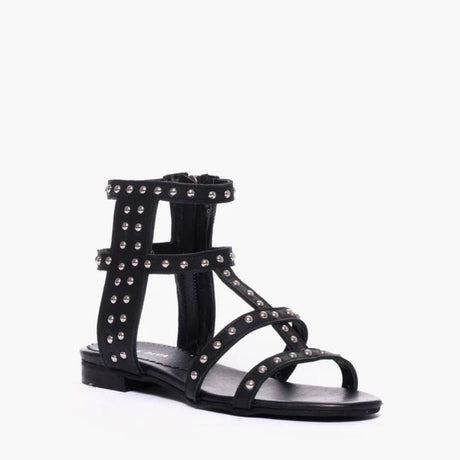 Sandalo gladiator Gagliotta in pelle nera, micro borchie argentate a griglia, chiusura zip.