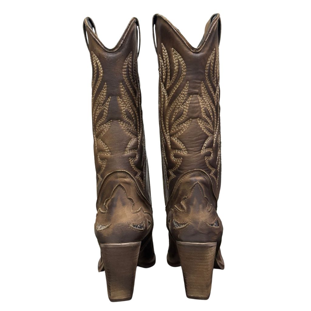 Stivali camperos in pelle marrone con ricamo dorato e tacco alto
