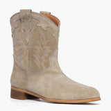 Stivali camperos in camoscio beige con ricamo