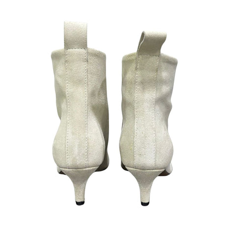 Tronchetto in camoscio ghiaccio con tacco a rocchetto 6 cm e punta affusolata