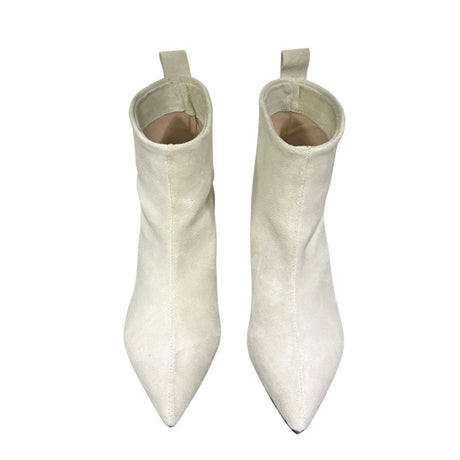 Tronchetto in camoscio ghiaccio con tacco a rocchetto 6 cm e punta affusolata