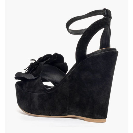 Sandalo alto con zeppa in camoscio nero e maxi fiore sulla fascia 