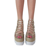 Sandalo gladiator zeppa corda 8,5 cm in pelle laminata oro