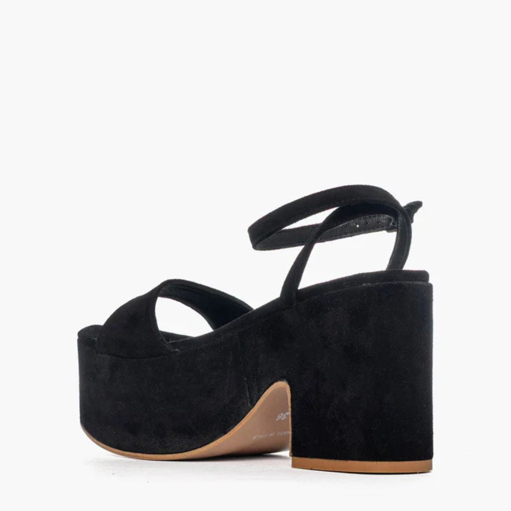 Sandalo Gagliotta in camoscio nero con zeppa alta 10.5 cm