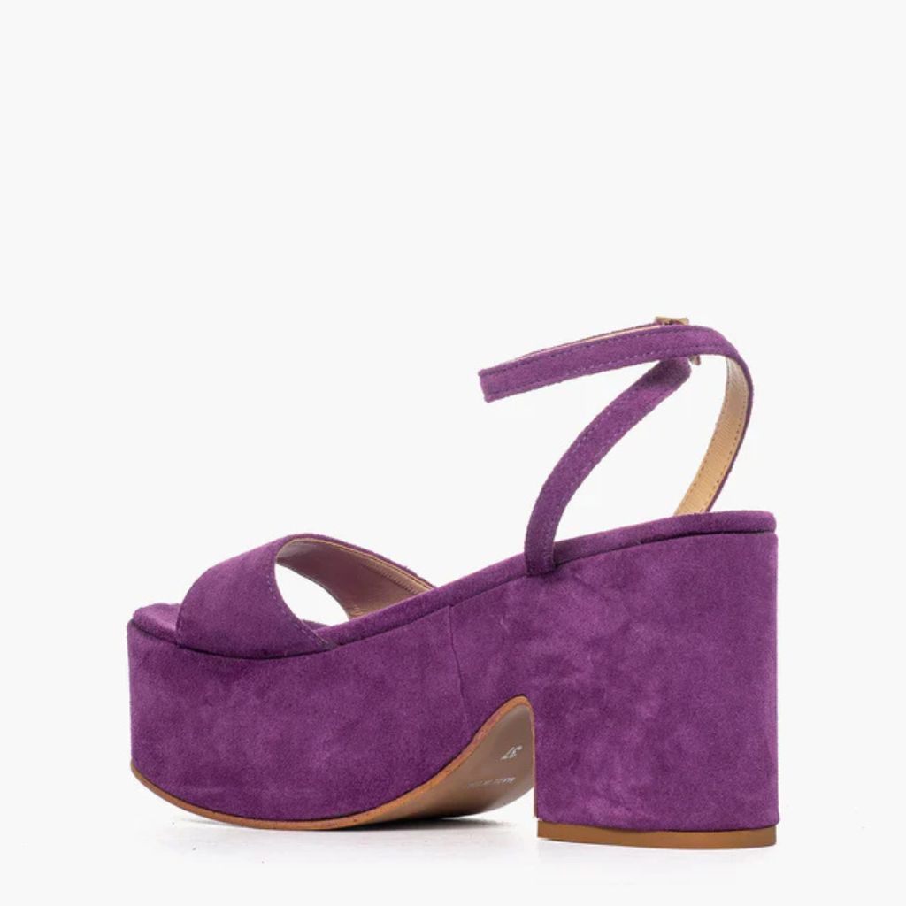 Sandalo Gagliotta in camoscio viola con zeppa alta 10.5 cm