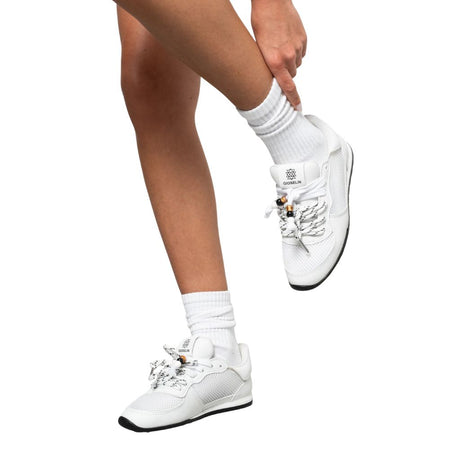 Sneakers Gioselin LOW bianche total white con lacci trekking decorativi e tomaia in mesh