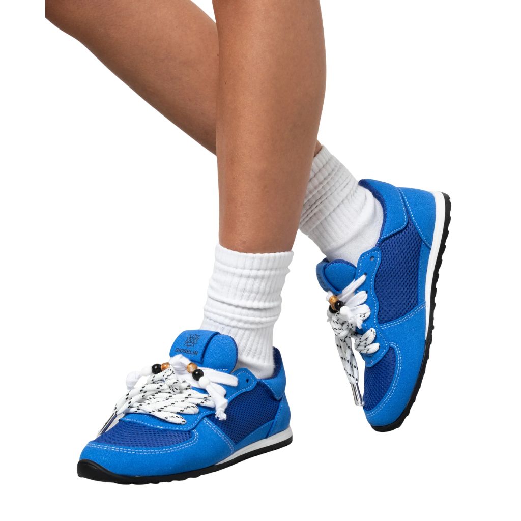 Sneakers Gioselin LOW blu elettrico con tomaia in scamosciato e mesh, lacci trekking con perline decorative