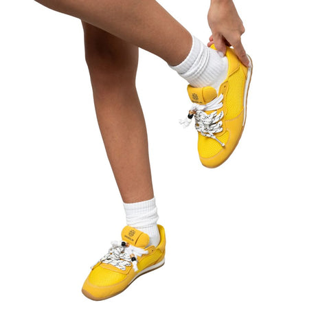 Sneakers Gioselin LOW gialle con lacci trekking decorativi, tomaia in mesh e suola gum