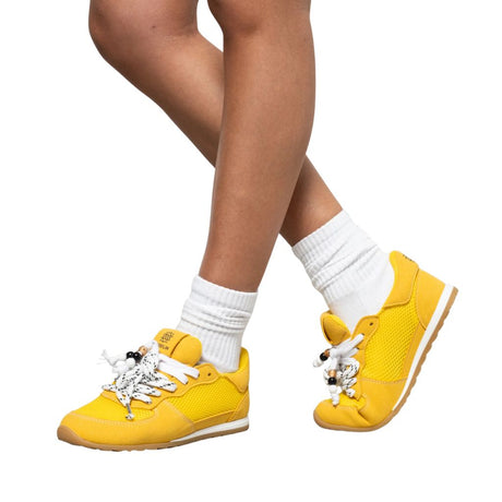 Sneakers Gioselin LOW gialle con lacci trekking decorativi, tomaia in mesh e suola gum