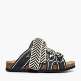 Ciabatta nera Jammers London con laccio chevron bianco e nero.