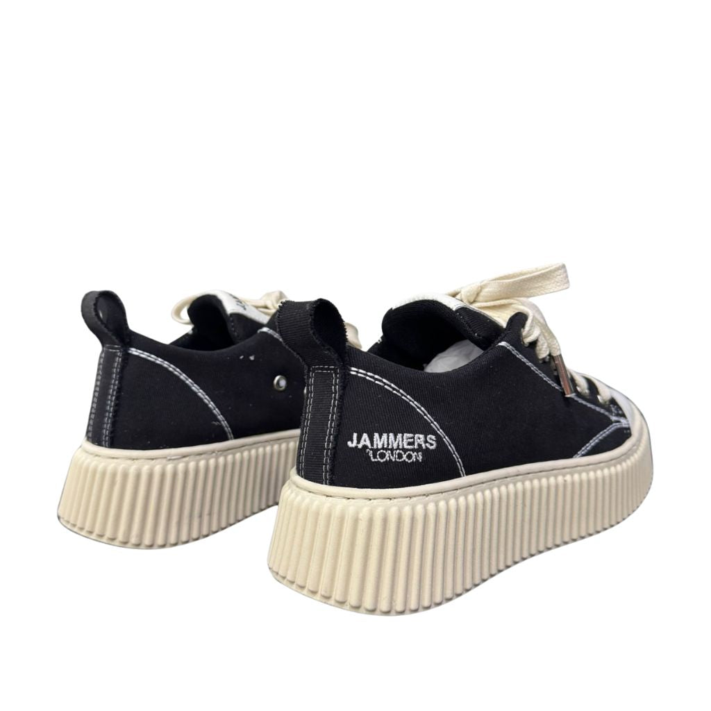 Sneaker Jammers London in canvas nero, punta bianca, suola platform 5 cm.
