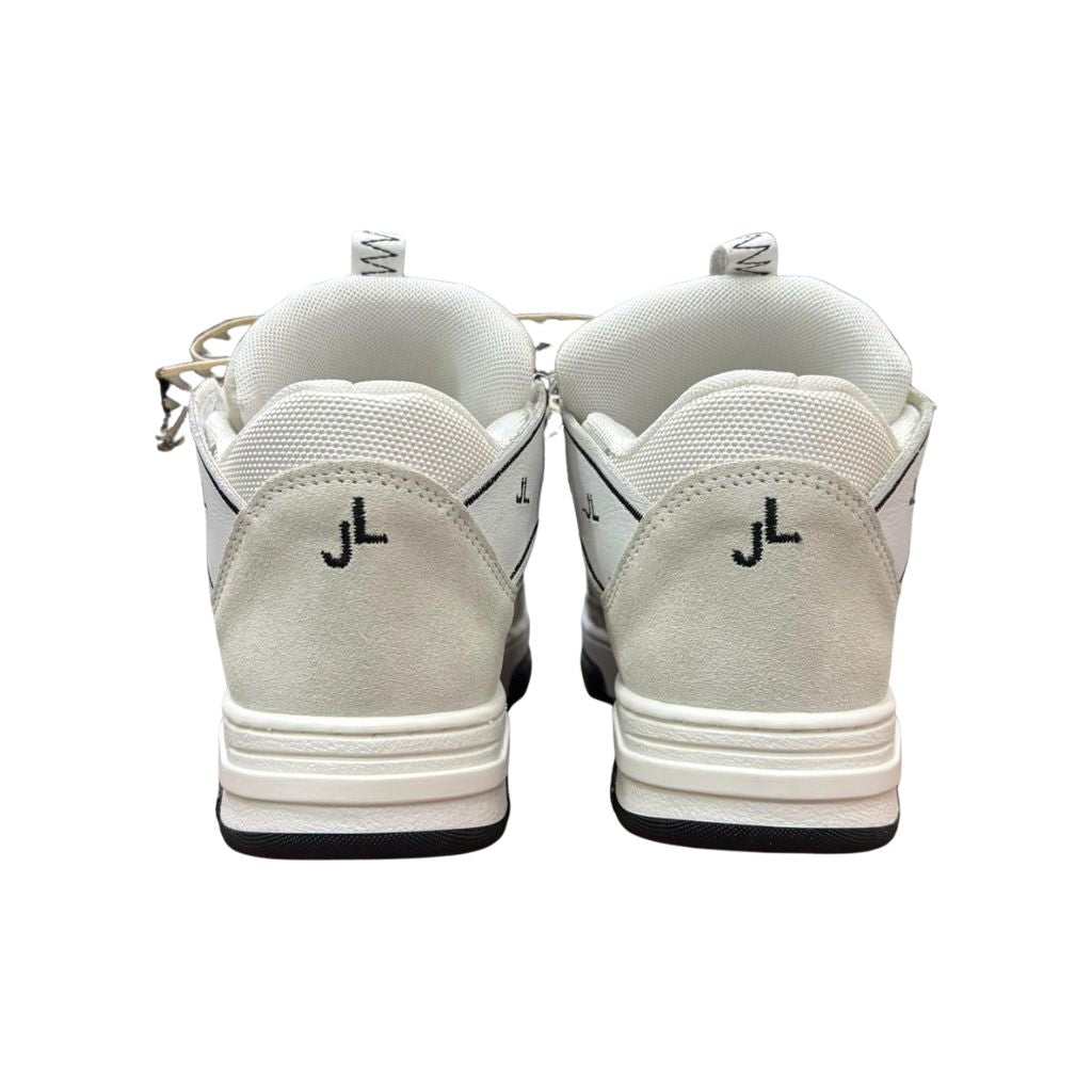 Sneaker Jammers London bianca nera con ricami onde e lacca righe