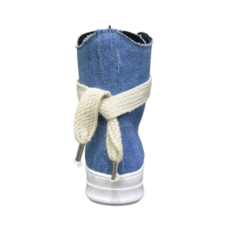 Sneaker alta in denim scuro con lacci beige