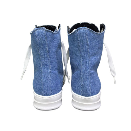 Sneaker alta in canvas denim dark con lacci beige e suola bianca