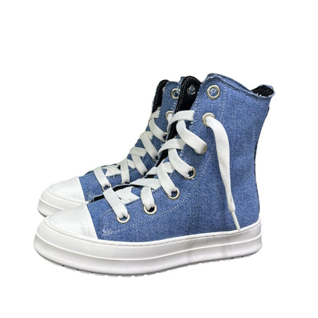 Sneaker alta in canvas denim dark con lacci beige e suola bianca