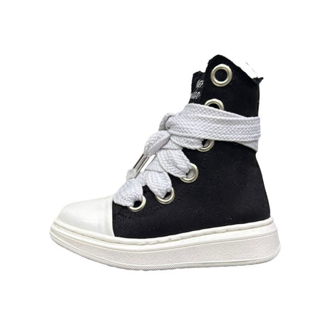 Sneaker alta bambino Jammers London canvas nero con lacci larghi bianchi e punta in gomma bianca laccata.