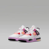 Sneakers Nike Air Jordan 4 PS bianche con dettagli rosa e rossi e suola lilla