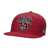Cappello snapback Jordan rosso con visiera piatta
