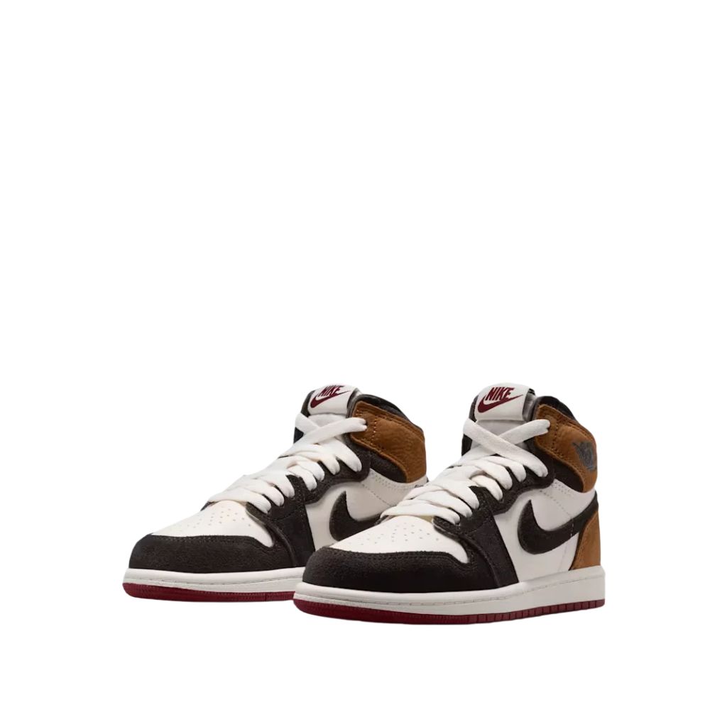 Sneakers Nike Air Jordan 1 High PS in bianco, marrone e nero con suola rossa