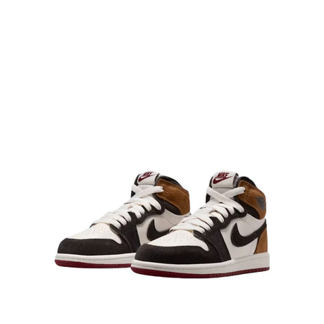 Sneakers Nike Air Jordan 1 High PS in bianco, marrone e nero con suola rossa
