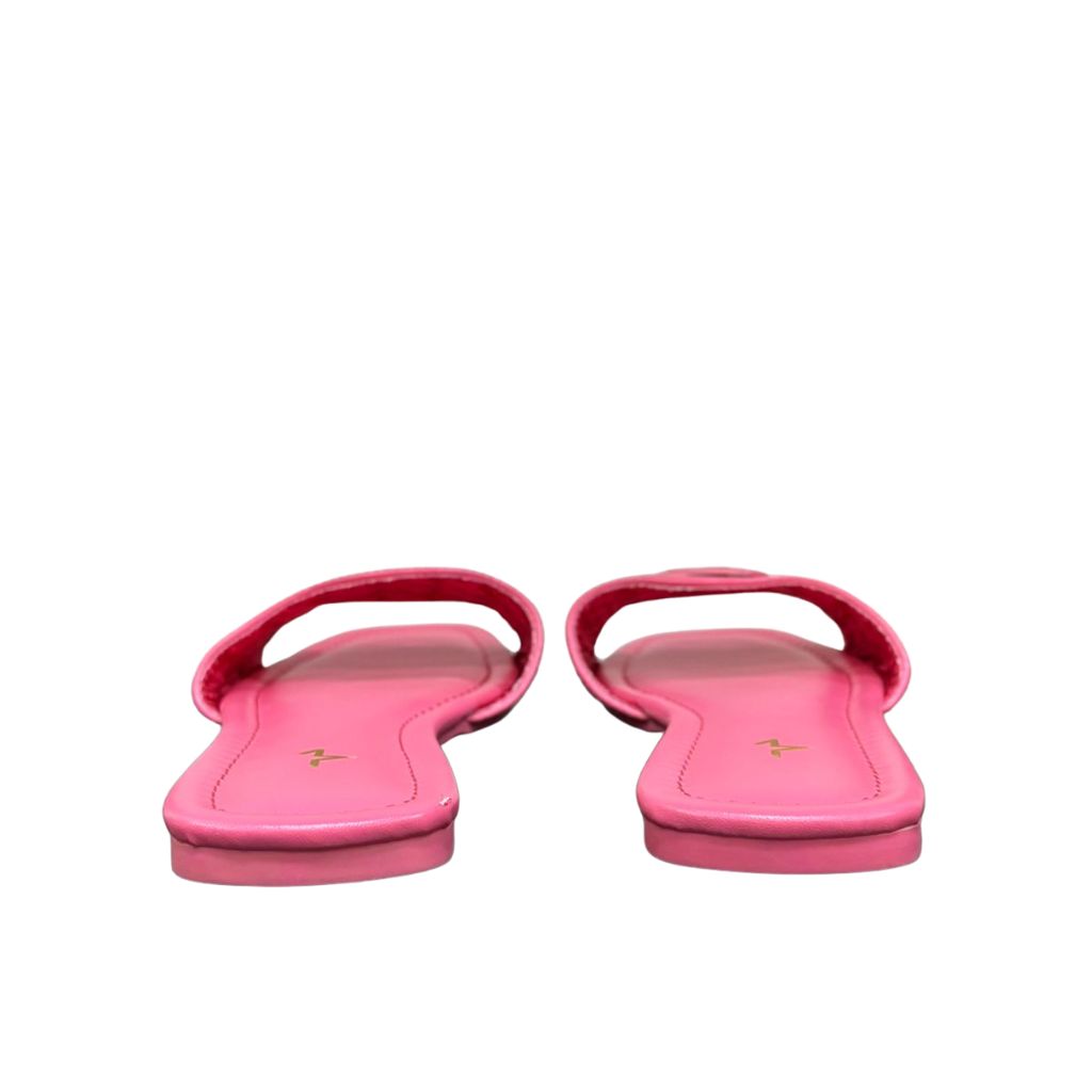 Ciabattine flat Marc Ellis ecopelle rosa fucsia, placca logo tono su tono, plantare rosa con logo oro.