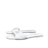 Ciabattine flat Marc Ellis ecopelle bianca, placca logo bianca tono su tono, plantare bianco con logo oro.