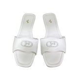 Ciabattine flat Marc Ellis ecopelle bianca, placca logo bianca tono su tono, plantare bianco con logo oro.