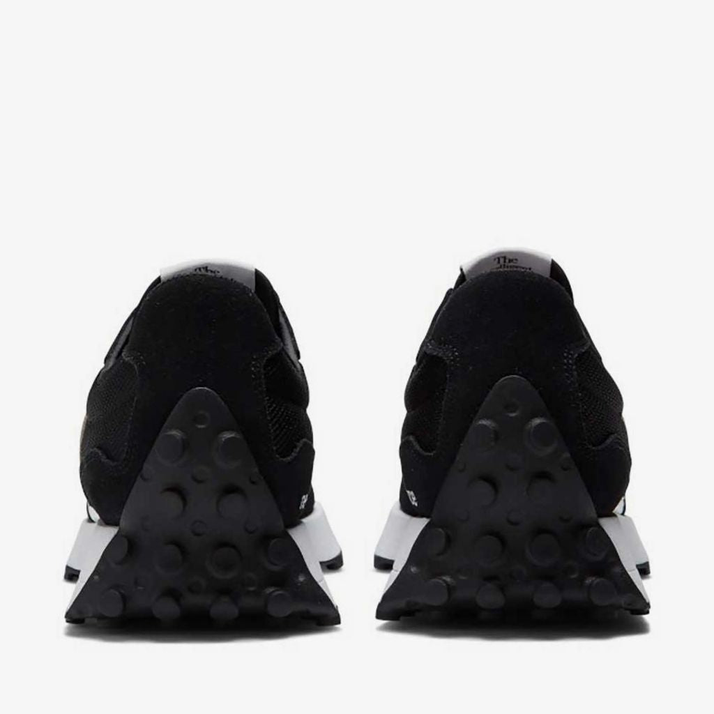 Sneaker New Balance 327 nera bianca vintage