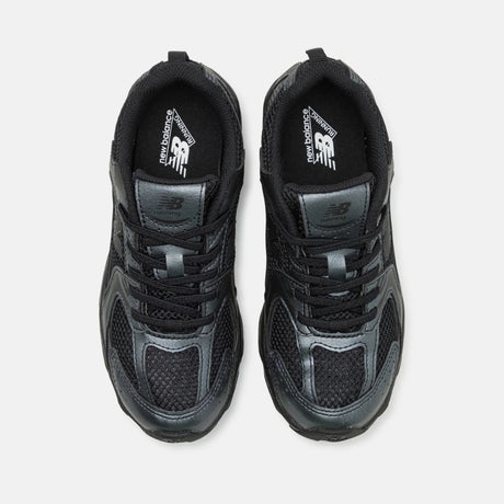 Sneaker New Balance 530 nera
