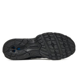 Sneaker New Balance 740 total black, dettagli silver, suola ABZORB.