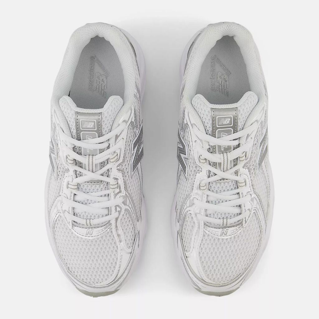 Sneaker New Balance 740 white silver, inserti metallizzati, suola ABZORB.