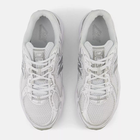 Sneaker New Balance 740 white silver, inserti metallizzati, suola ABZORB.