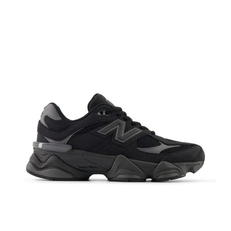 New Balance 9060 sneaker total black