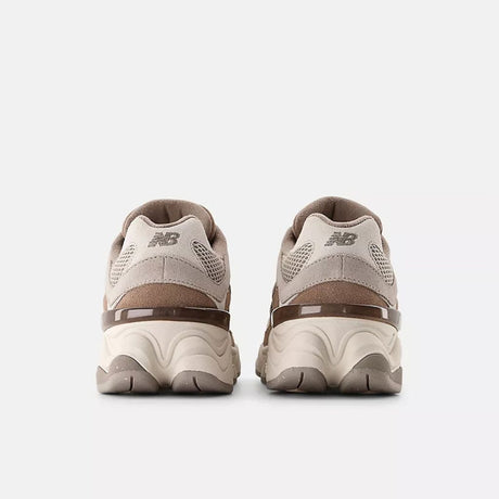 Sneaker New Balance 9060 tortora beige chunky