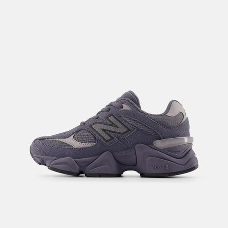 New Balance 9060 Neptune Grey da bambino in scamosciato grigio con suola chunky