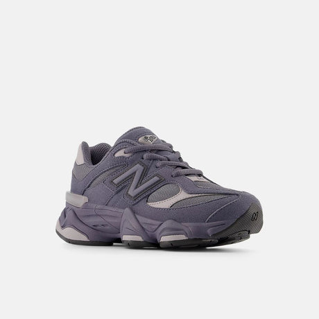 New Balance 9060 Neptune Grey da bambino in scamosciato grigio con suola chunky