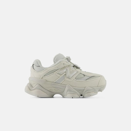 Sneaker New Balance 9060 bambino Ice Grey con intersuola ABZORB e chiusura elastica
