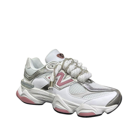 Sneaker New Balance 9060 donna bianco argento e rosa con lacci in corda e brillantini