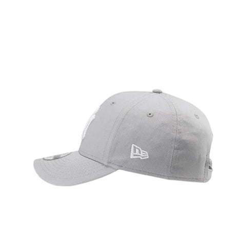Cappello New Era 9FORTY New York Yankees grigio chiaro