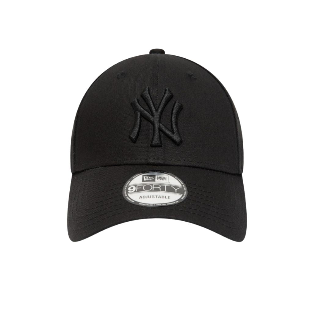 Cappellino New Era 9FORTY New York Yankees Essential nero con logo ricamato