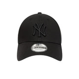 Cappellino New Era 9FORTY New York Yankees Essential nero con logo ricamato