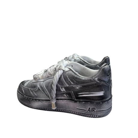 Nike Air Force 1 Low custom effetto vintage total grey, laccio in corda intrecciata bianca oversize.