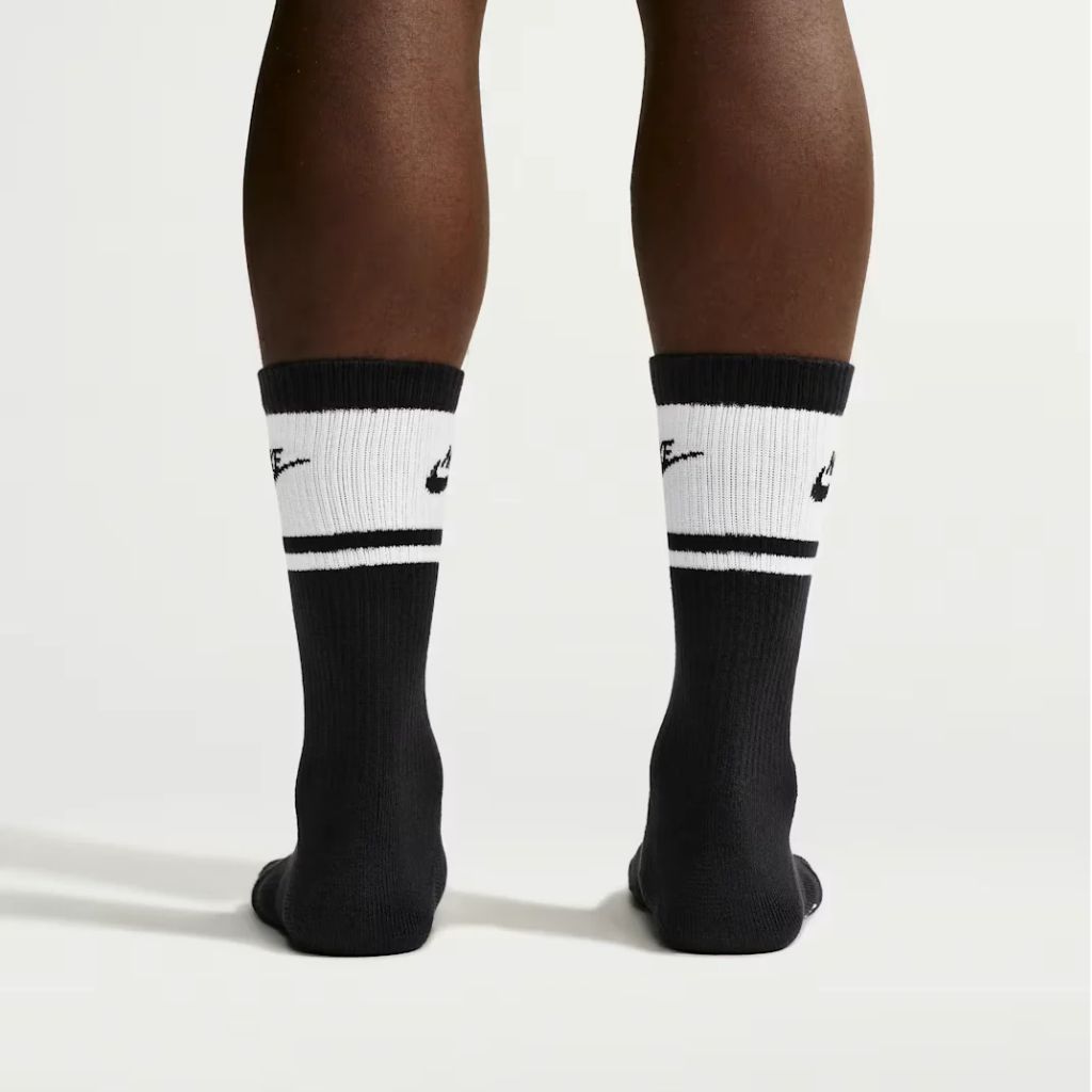 Calzini alti Nike Everyday Essential neri