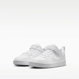 Sneakers Nike Court Borough bianche da bambino con strappo e lacci elastici