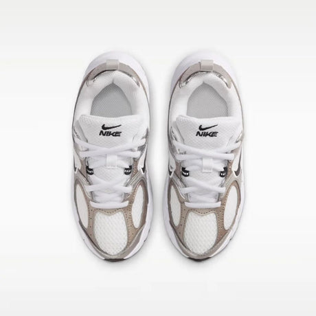 Sneakers Nike da bambino bianche con inserti argento