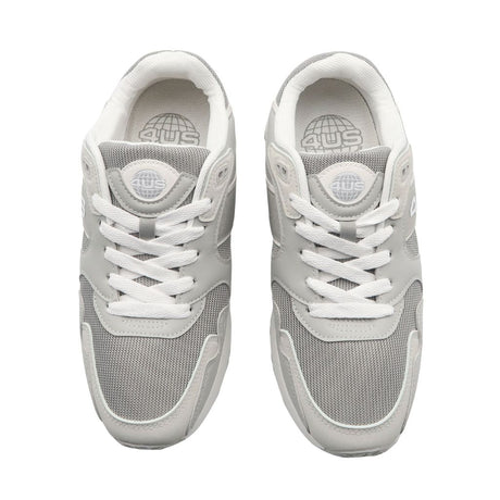 Sneakers da uomo Paciotti 4US grigie in mesh e ecopelle, logo laterale esteso e suola running in contrasto.
