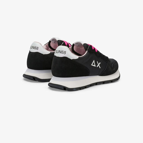 Sneaker Sun68 Ally Solid nera donna - mesh con riporti scamosciati, logo bianco e laccio fucsia