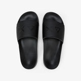 Ciabatte Sun68 in nero con logo tono su tono. Design minimalista e versatile, perfette per il comfort quotidiano