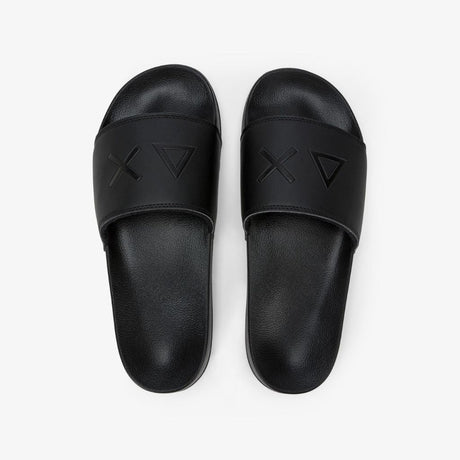 Ciabatte Sun68 in nero con logo tono su tono. Design minimalista e versatile, perfette per il comfort quotidiano